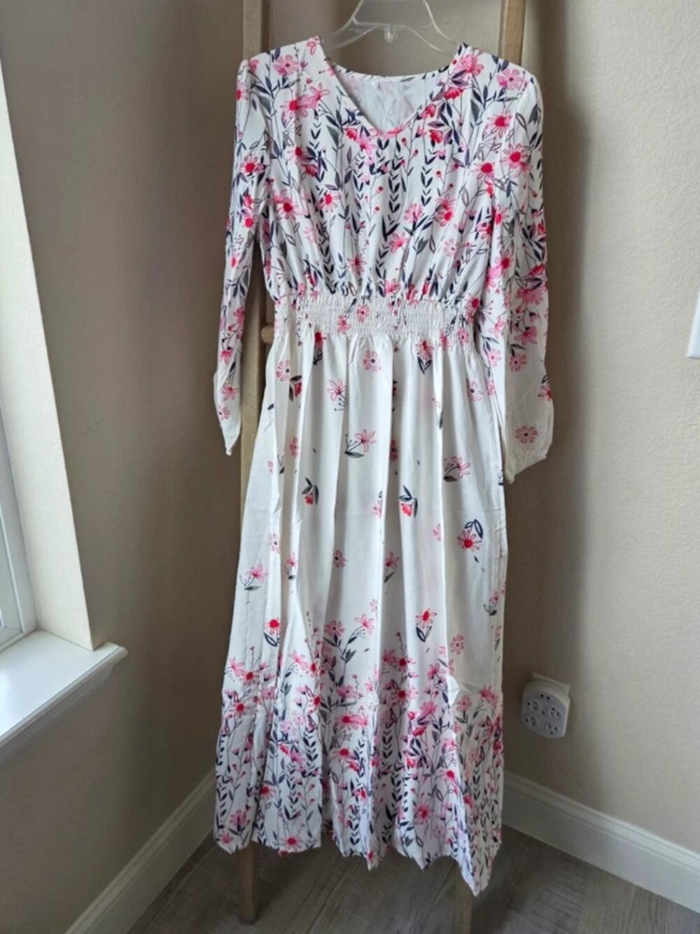Jianfeng Women’s Floral Smocked V-Neck Long Sleeve Maxi Dress